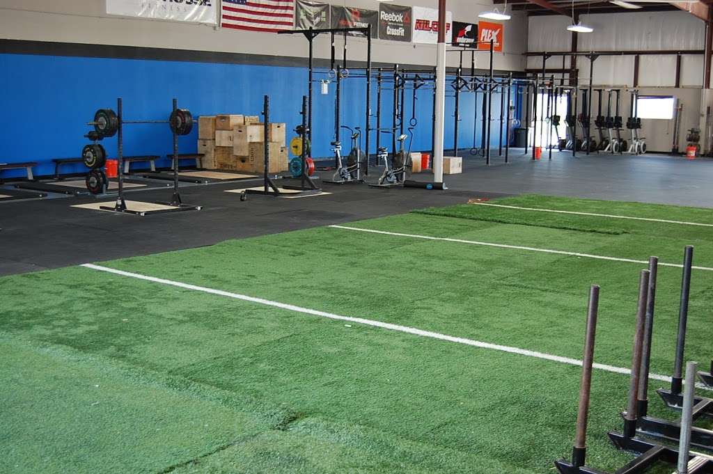 Grind House Fitness | 832 CrossFit | 20220 Hempstead Rd #12, Houston, TX 77065, USA | Phone: (832) 356-3655