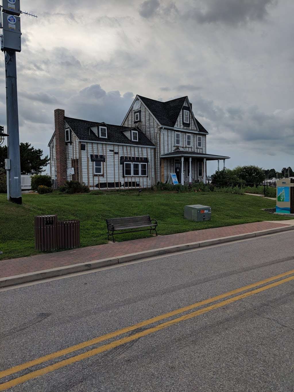 Chesapeake Biological Laboratory Visitors Center | 200 Farren Ave, Solomons, MD 20688, USA | Phone: (410) 326-7443