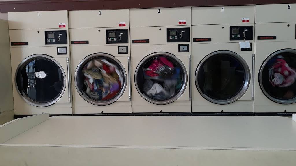 Whitehall Laundry | 115 S Yearling Rd, Whitehall, OH 43213, USA | Phone: (614) 237-8215