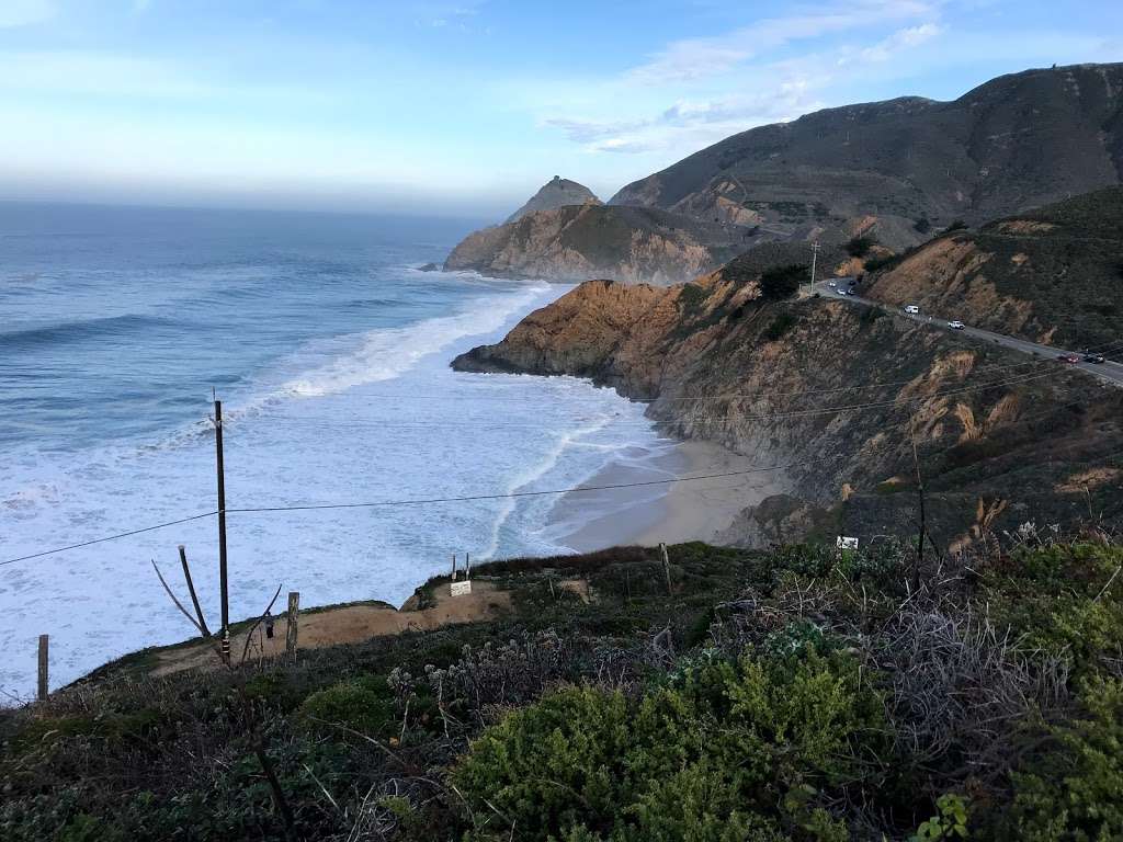 Gray Whale Cove Trail Parking Lot | Pacific Coast Hwy, Pacifica, CA 94044, USA
