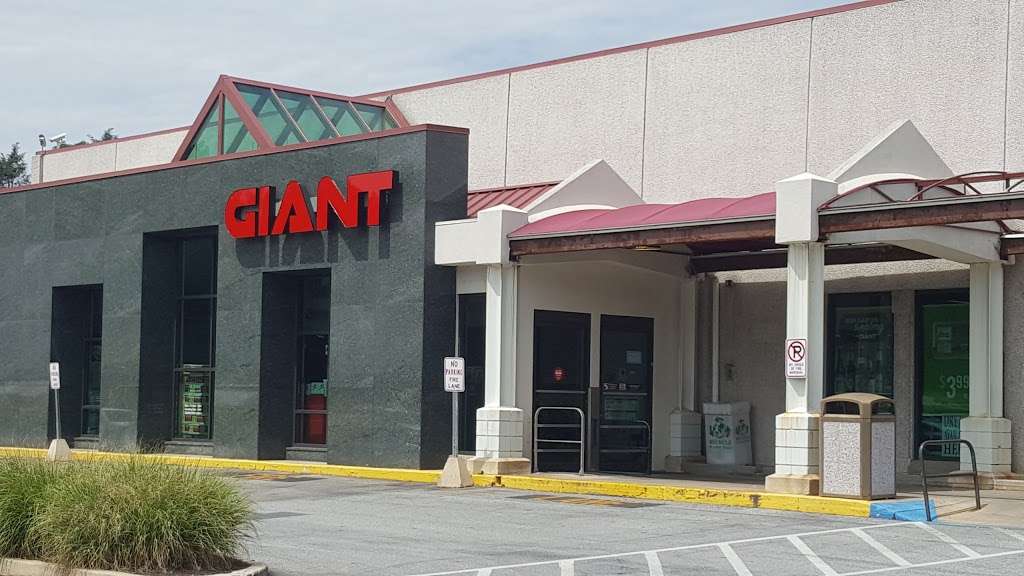 GIANT Food Stores | 550 E Lancaster Ave, St Davids, PA 19087, USA | Phone: (610) 989-0781