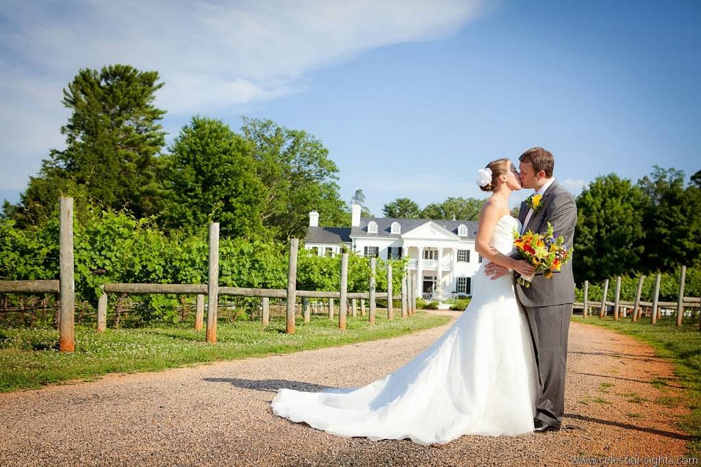 Keswick Vineyards | 1575 Keswick Winery Dr, Keswick, VA 22947, USA | Phone: (434) 244-3341