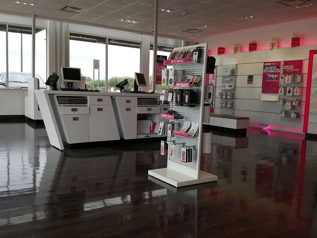 T-Mobile | 3003 North George Bush Freeway, Suite 200, Garland, TX 75040, USA | Phone: (972) 495-3417