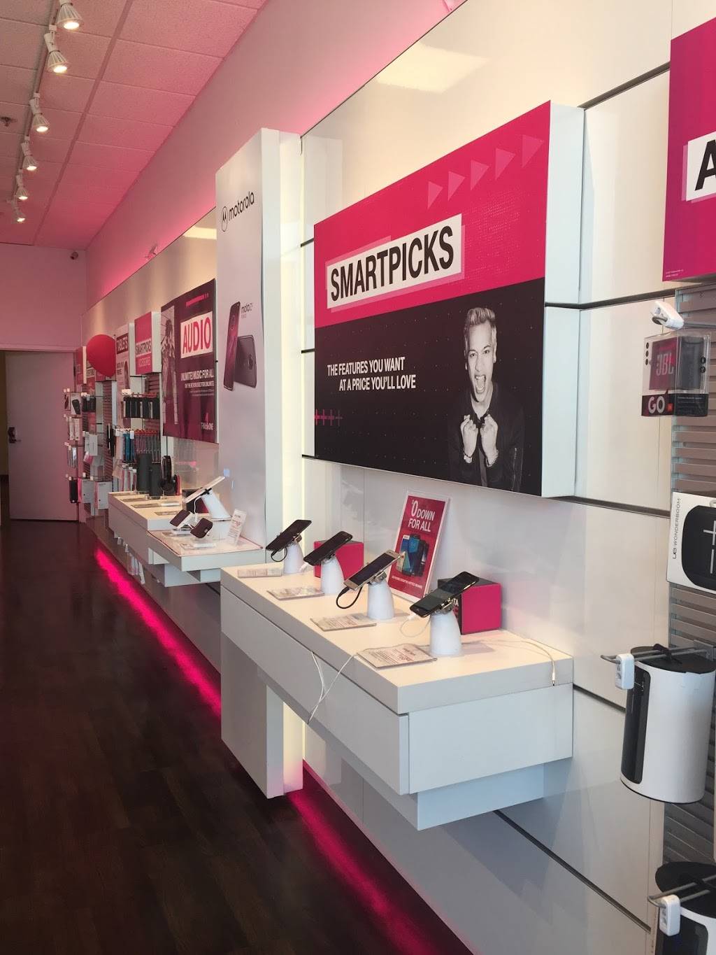 T-Mobile | 135 Ranch Dr, Milpitas, CA 95035 | Phone: (408) 956-8950