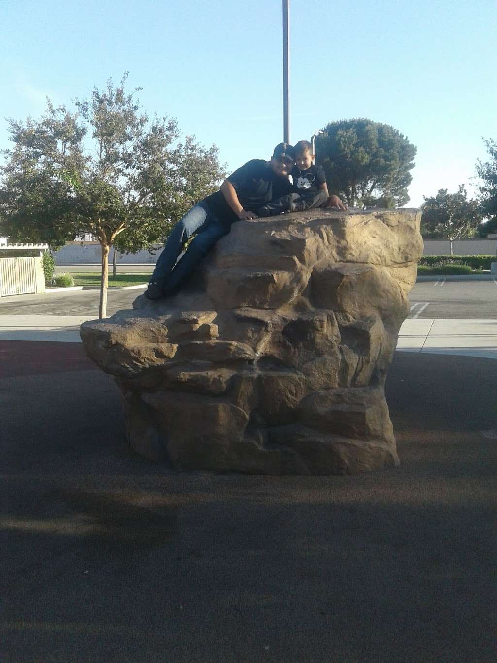 Fernandez Park | 18006 Miller Ave, Fontana, CA 92336, USA | Phone: (909) 349-6900