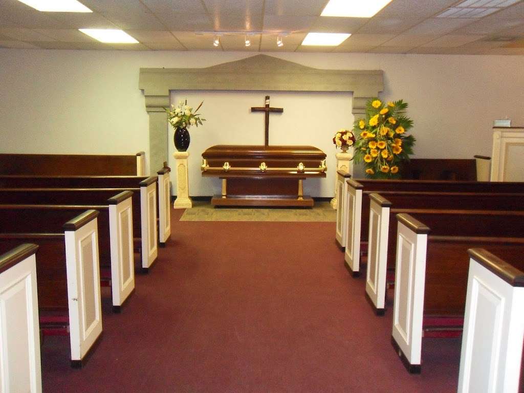 Esperanza Family Funeral Home | 6750 Lyons Ave, Houston, TX 77020, USA | Phone: (713) 670-9600