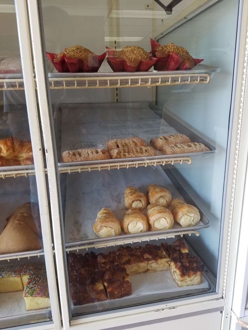 Saras Bakery | 8300 Paradise Valley Rd # 107, Spring Valley, CA 91977, USA | Phone: (619) 479-8897