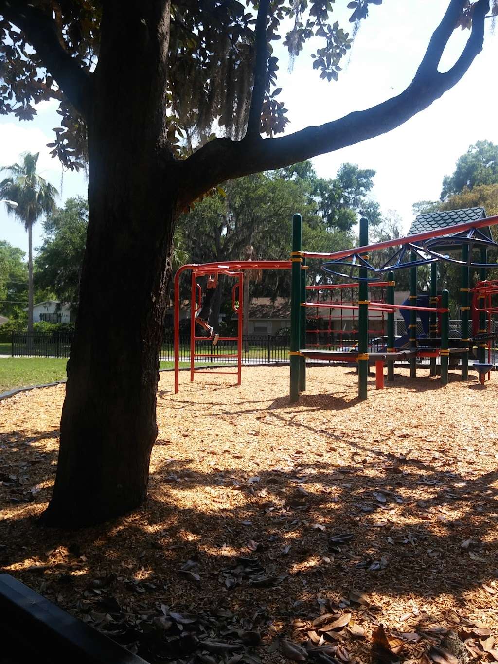 Interlachen Park | 200-500 Interlachen Pkwy, Lakeland, FL 33801, USA | Phone: (863) 834-2233