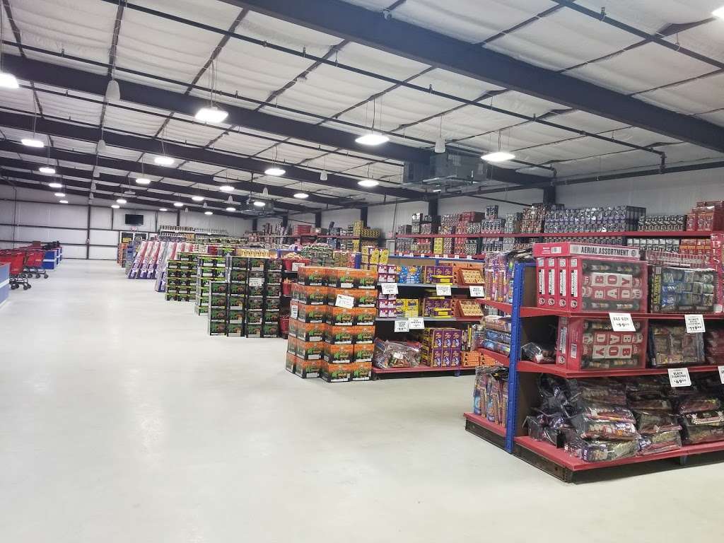 Alamo Fireworks Megastore | 10830 US HWY 281 S, San Antonio, TX 78221, USA