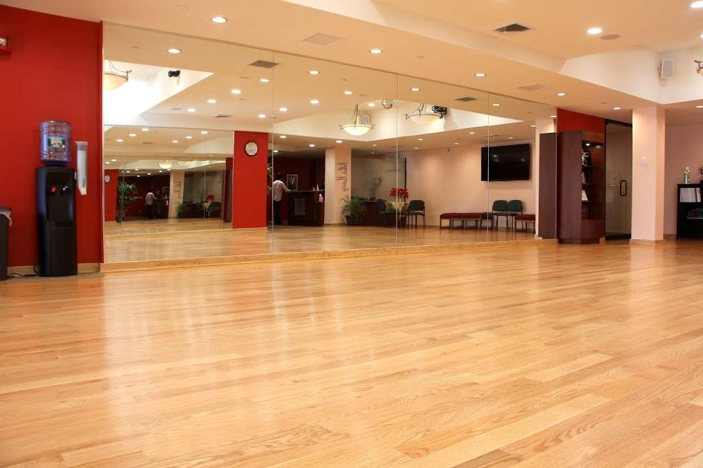 Arthur Murray Dance Studio of Bayside | 222-15 Northern Blvd, Bayside, NY 11361, USA | Phone: (718) 819-8217