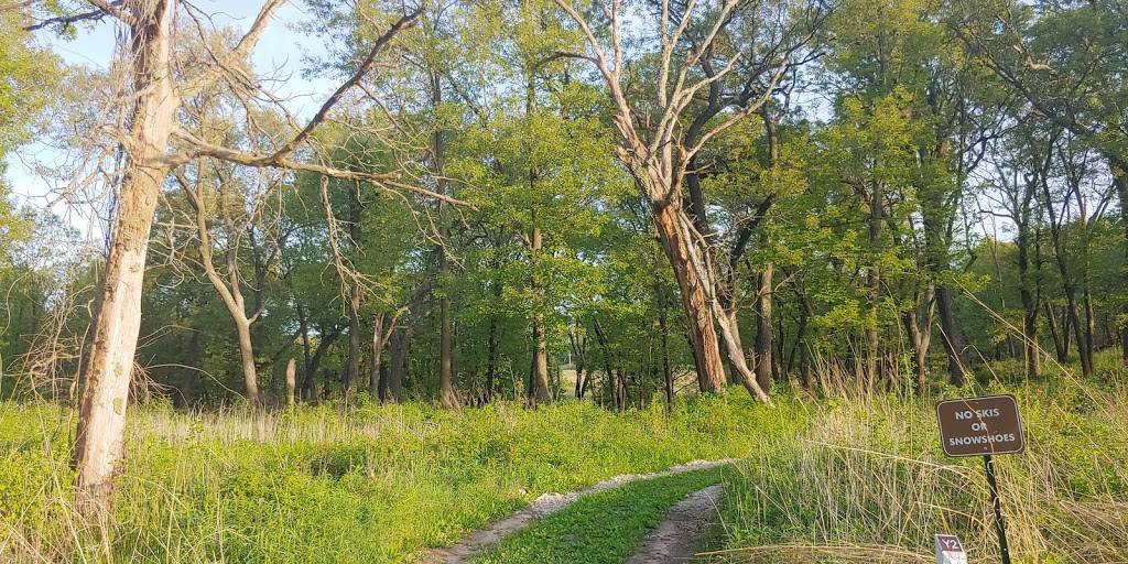 Knollwood Conservation Park | 3334 Westview Ln, Madison, WI 53713, USA | Phone: (608) 266-4711