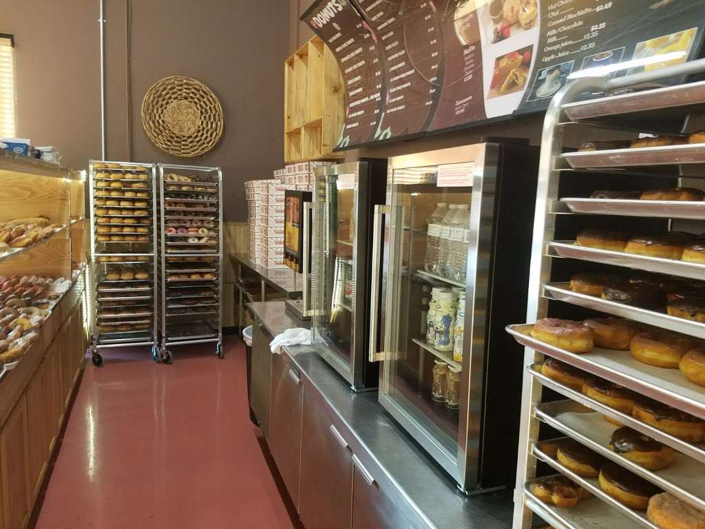 Donuts Factory | 3313 35th Ave, Evans, CO 80620, USA | Phone: (970) 515-6532