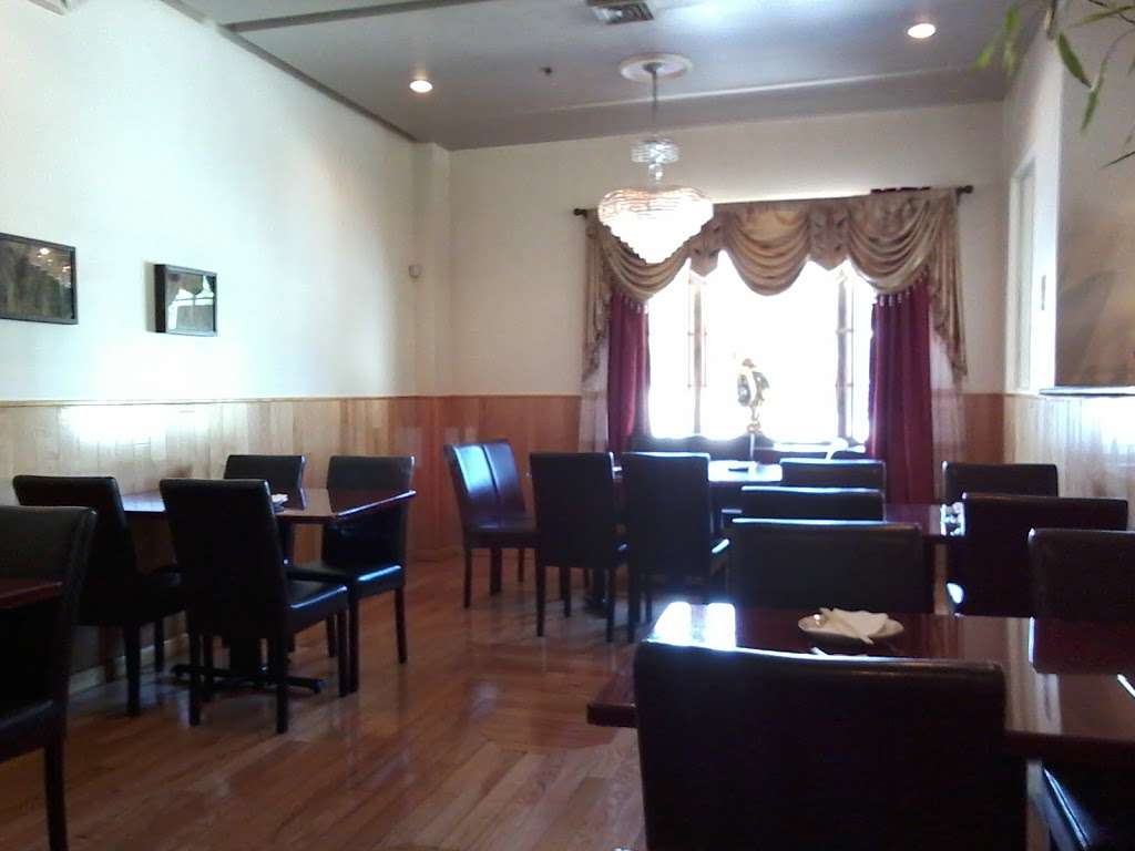 Pinang Malysian restaurant | 218 Louviers Dr, Newark, DE 19711, USA