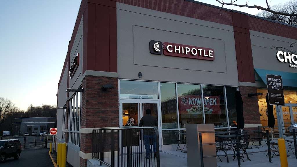 Chipotle Mexican Grill | 12 Lawrence St, Dobbs Ferry, NY 10522 | Phone: (914) 693-8135