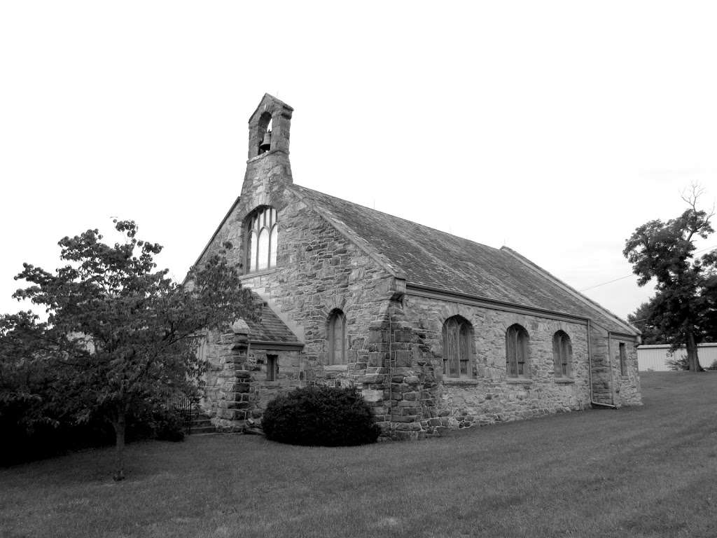 Emmanuel Chapel Episcopal Church | 9 W Main St, Boyce, VA 22620, USA