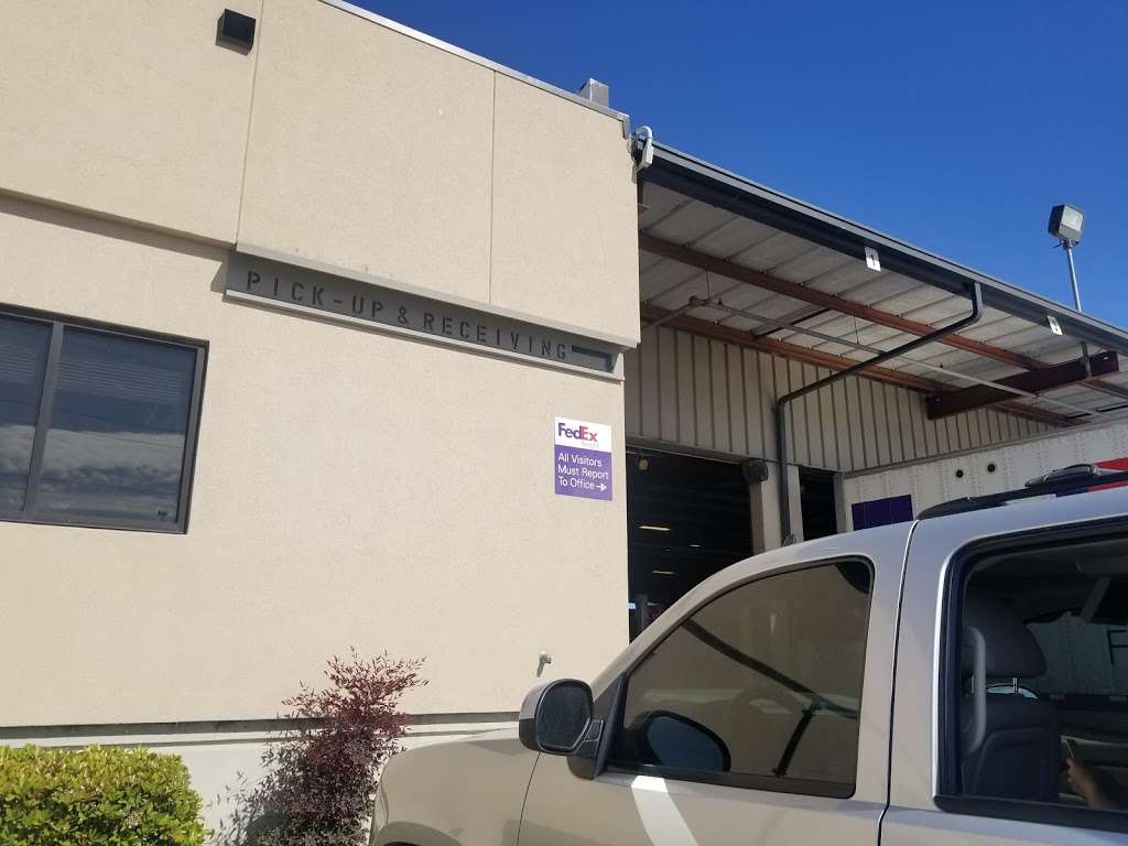 FedEx Freight | 7012 FM3009, Schertz, TX 78154 | Phone: (800) 826-3875