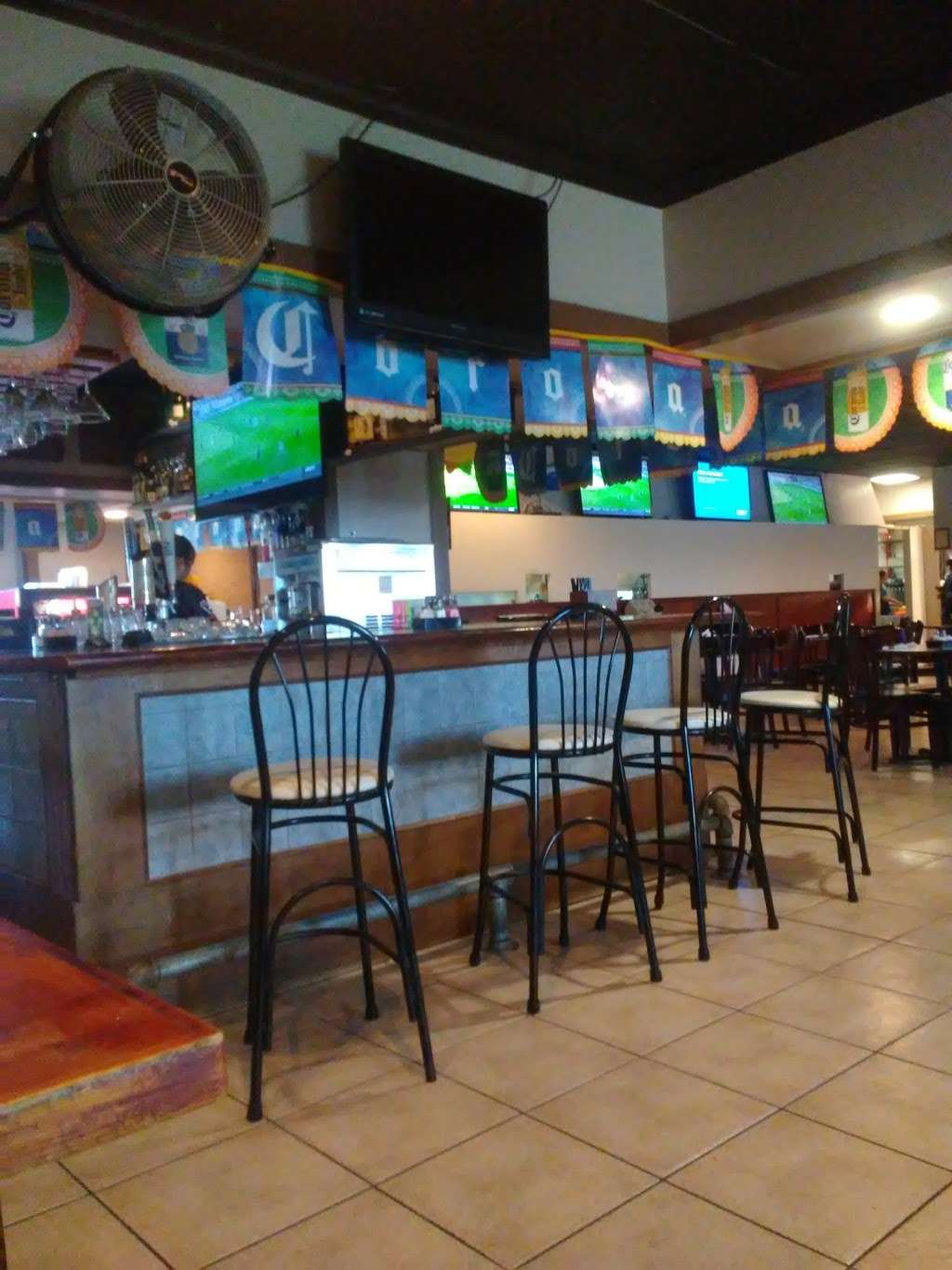 Los Aztecas Bar & Grill | 2525 Palmer Hwy, Texas City, TX 77590, USA | Phone: (409) 945-4595