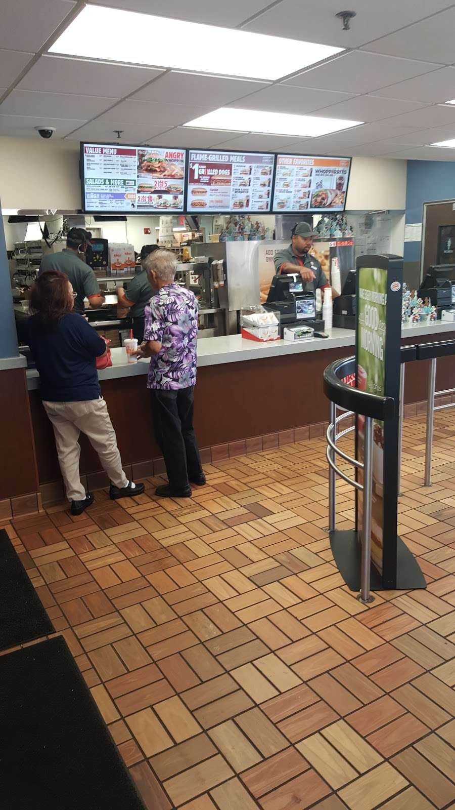 Burger King | 690 Airmen Dr, Travis AFB, CA 94535, USA | Phone: (707) 437-6444