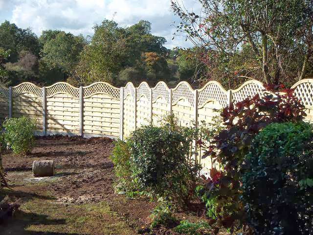 C Ds Fencing & Garden Buildings | Hanging Garden Nurseries, Ongar Rd, Writtle, Chelmsford CM1 3NT, UK | Phone: 01245 422316