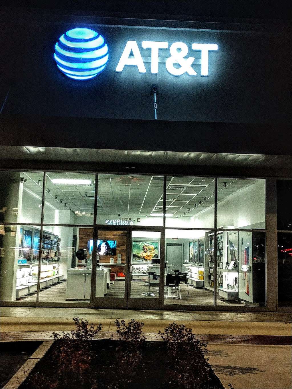 AT&T | 1067 W Baltimore Pike Suite E, Media, PA 19063, USA | Phone: (484) 263-2442