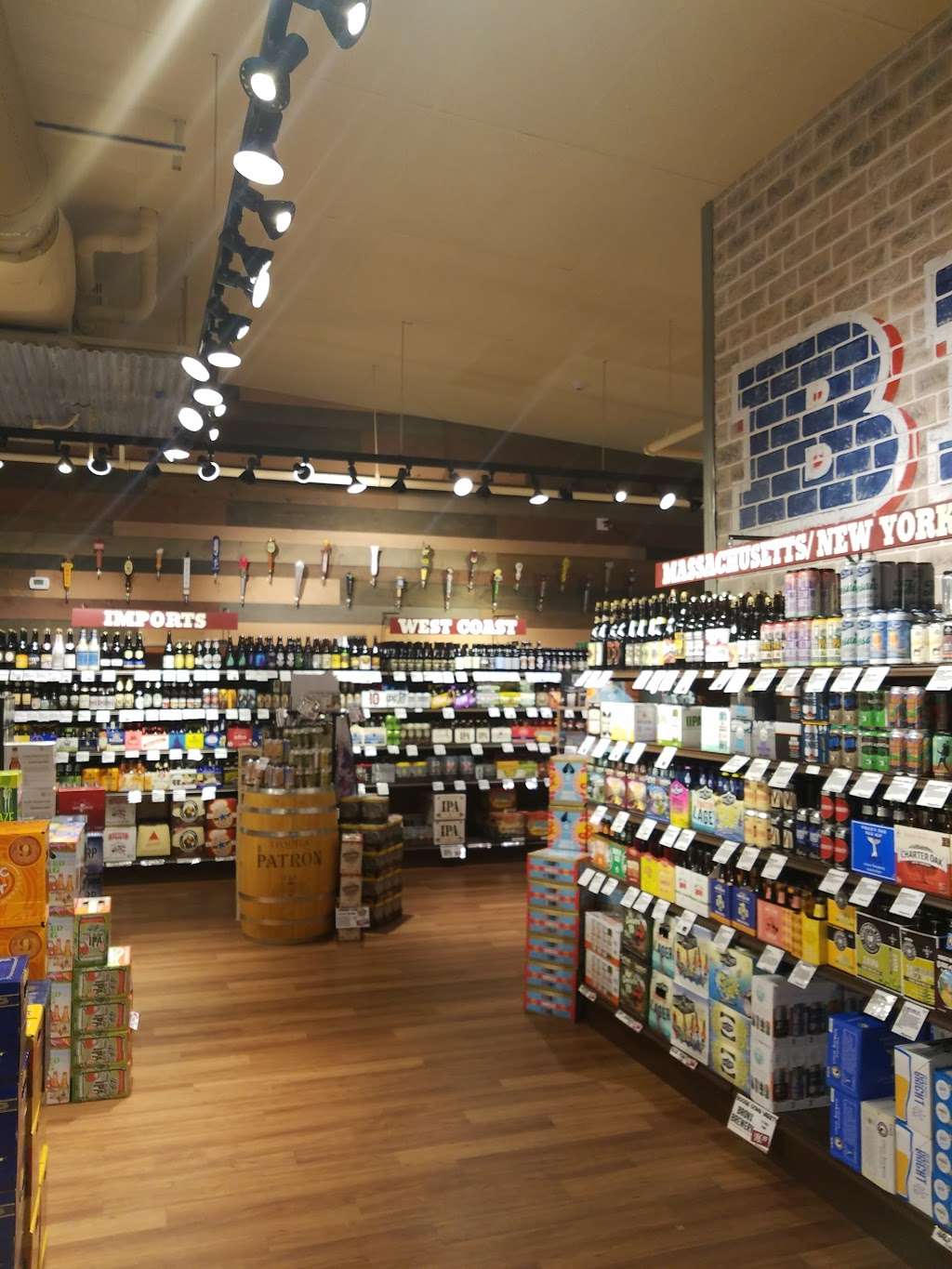 Stew Leonards Wines & Spirits of Danbury | 2 Nabby Rd, Danbury, CT 06811, USA | Phone: (203) 797-0049