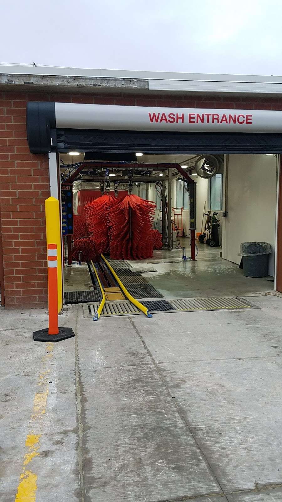 Route 58 Auto Wash | 105 E Golf Rd, Hoffman Estates, IL 60169, USA | Phone: (847) 885-4616