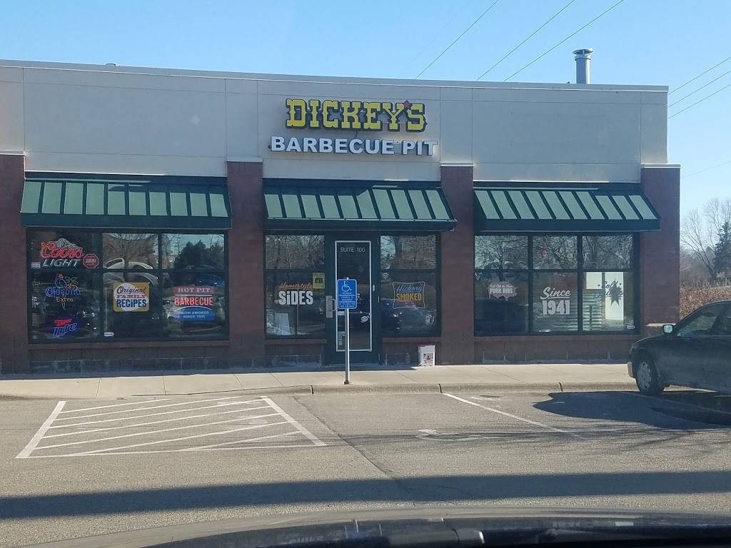Dickeys Barbecue Pit | 3090 Courthouse Ln Ste 100, Eagan, MN 55121, USA | Phone: (651) 905-7725