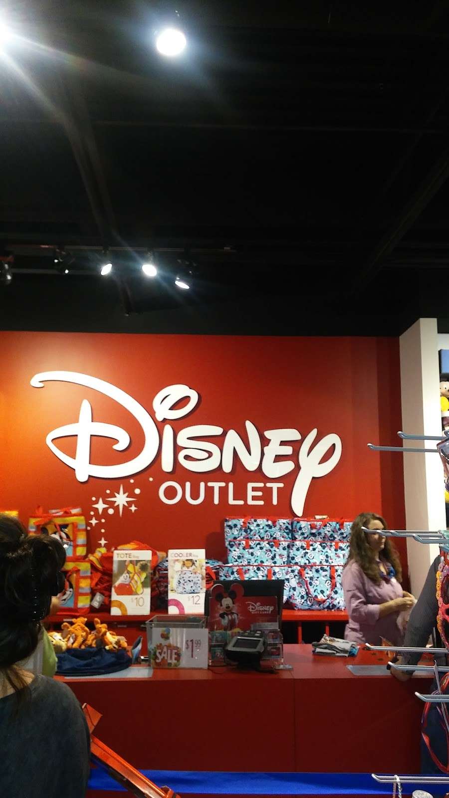 Disney Store | 1 Premium, Outlet Blvd, Wrentham, MA 02093, USA | Phone: (508) 384-2858