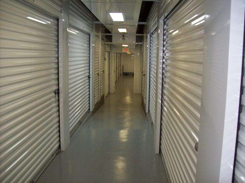 Extra Space Storage | 4013 Sprayberry Ln, Conroe, TX 77303, USA | Phone: (936) 890-6393