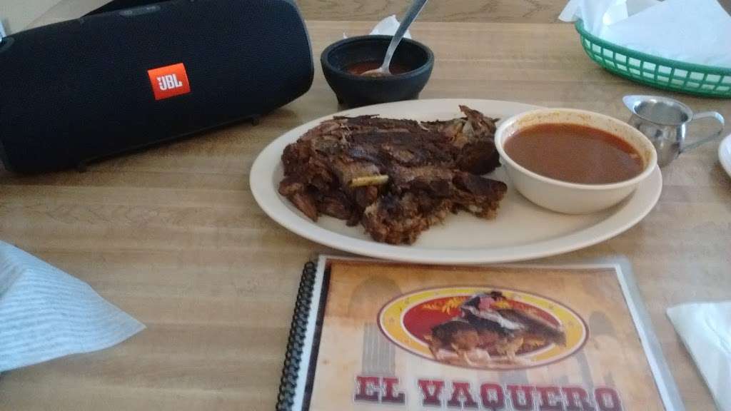 El Vaquero Restaurant | 13066 Glenoaks Blvd, Sylmar, CA 91342, USA | Phone: (818) 833-7137