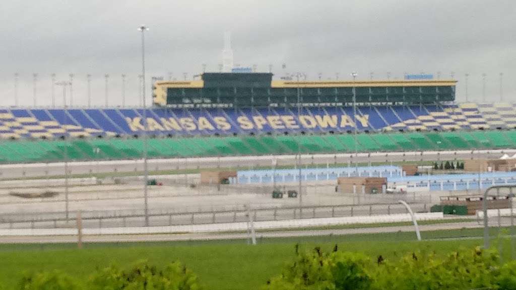 Hollywood Casino at Kansas Speedway | 777 Hollywood Casino Blvd, Kansas City, KS 66111, USA | Phone: (913) 288-9300
