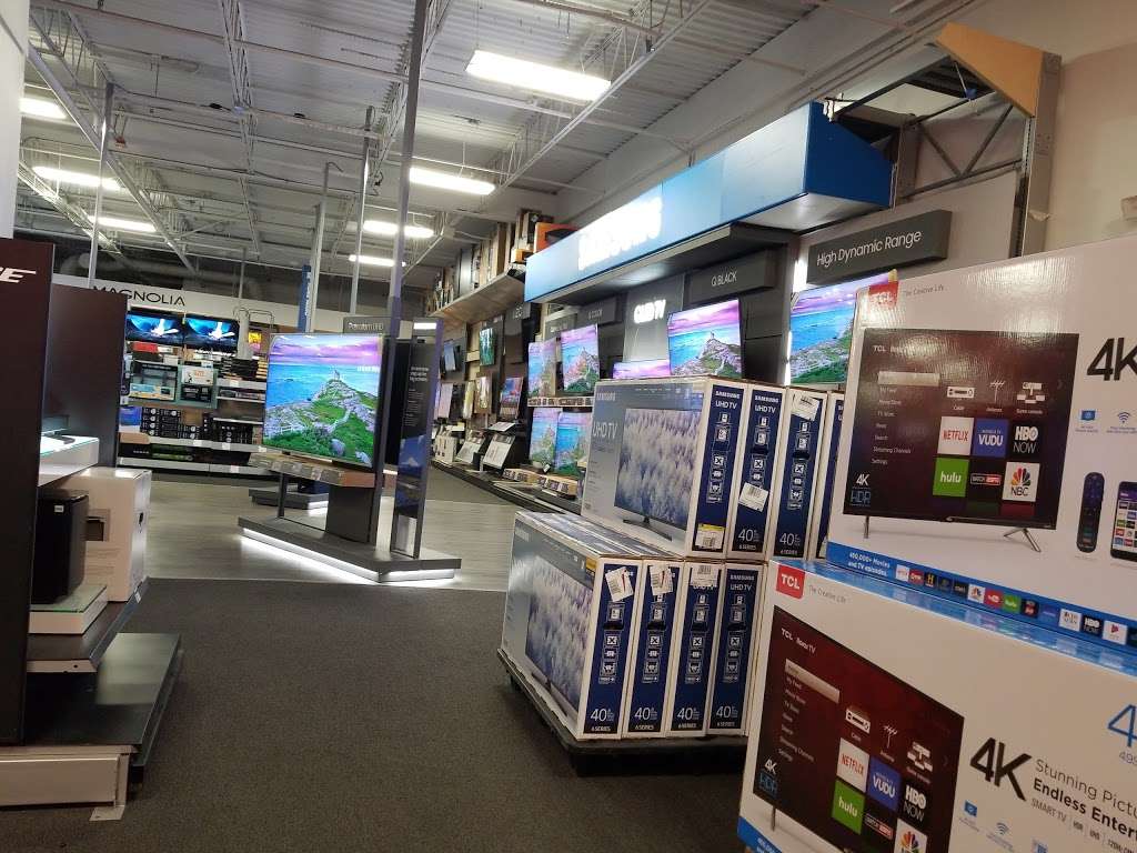 Best Buy | 330 Connecticut Ave Ste 4, Norwalk, CT 06854, USA | Phone: (203) 857-4543