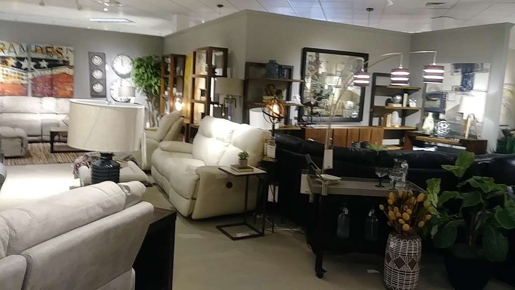 Star Furniture | 18107 North Fwy, Houston, TX 77090, USA | Phone: (281) 440-3330