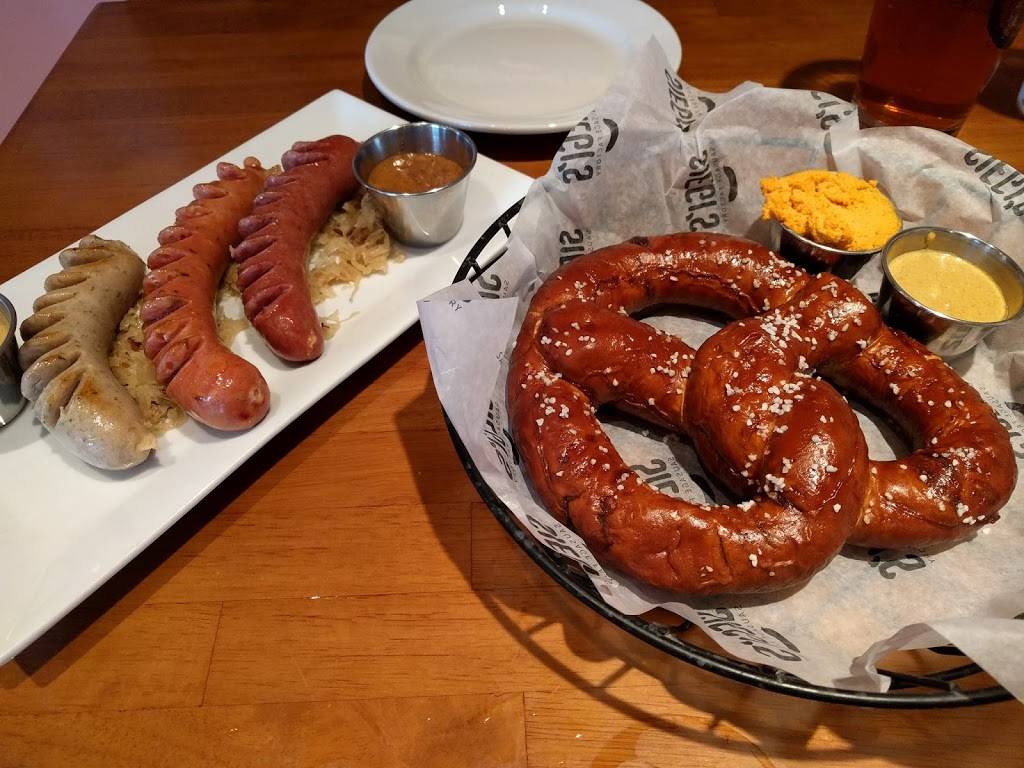 Siegis Sausage Factory | 8104 S Sheridan Rd, Tulsa, OK 74133, USA | Phone: (918) 492-8988