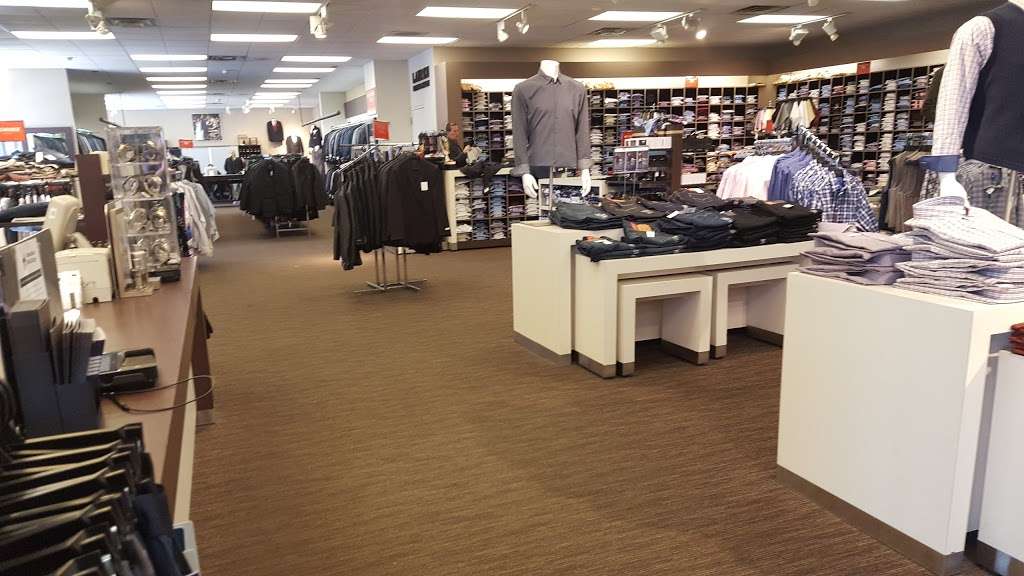 Mens Wearhouse | 838 Us Highway 31 N, Suite 840, Greenwood, IN 46142 | Phone: (317) 881-0086