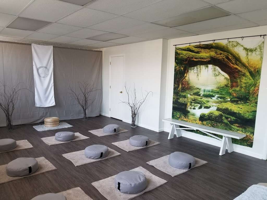 Zen Space Meditation, LLC | 1148 Elizabeth Ave, Lancaster, PA 17601, USA | Phone: (717) 490-6536