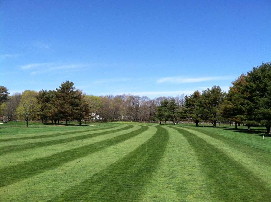 Oak Hills Park Golf Course | 165 Fillow St, Norwalk, CT 06850, USA | Phone: (203) 838-0303