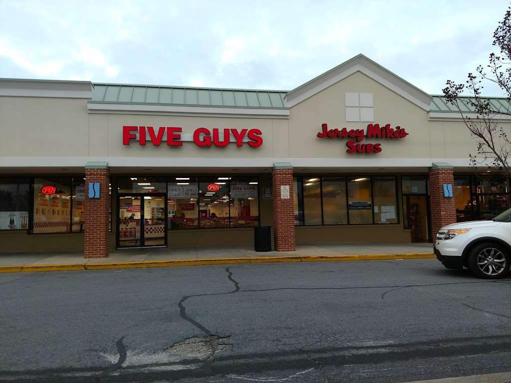 Five Guys | 549 Ritchie Hwy, Severna Park, MD 21146, USA | Phone: (410) 647-1322