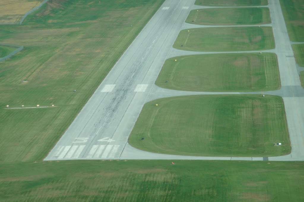 Carroll County Regional Airport | 200 Airport Dr, Westminster, MD 21157, USA | Phone: (410) 876-9885