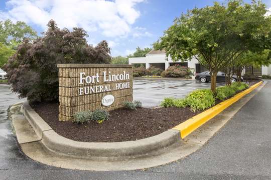 Fort Lincoln Funeral Home | 3401 Bladensburg Rd, Brentwood, MD 20722, USA | Phone: (301) 864-5090