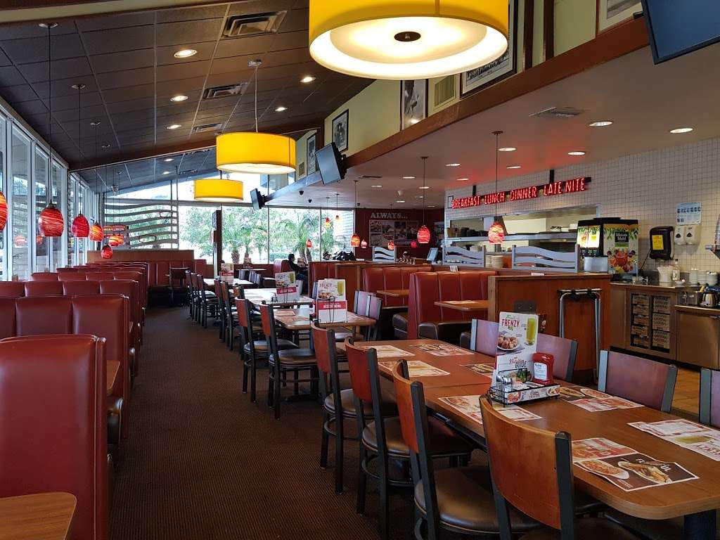 Dennys | 2148 E Harbor Blvd, Ventura, CA 93001 | Phone: (805) 643-3414