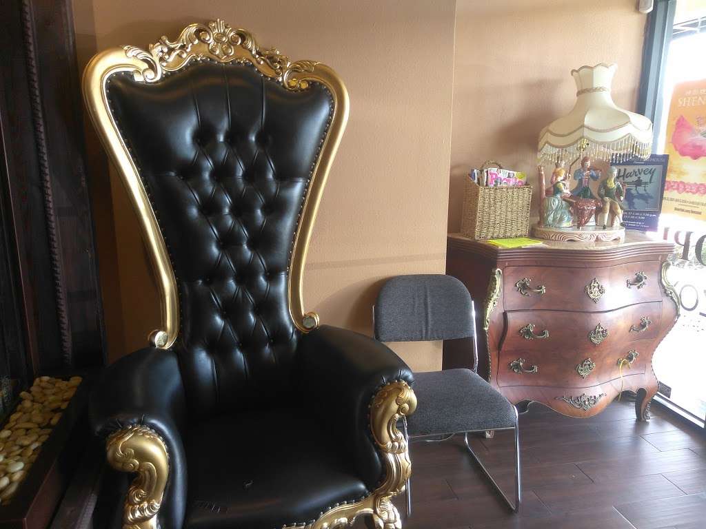 La Royale Pedi Spa | 12516 Memorial Dr, Houston, TX 77024