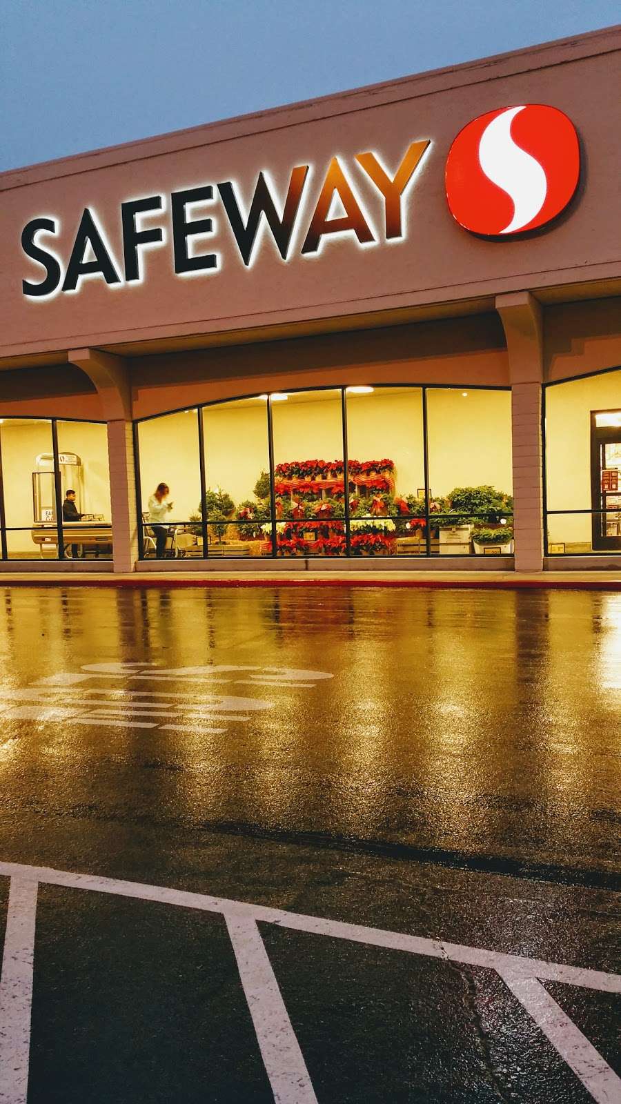 Safeway | 2255 Gellert Blvd, South San Francisco, CA 94080, USA | Phone: (650) 588-9005
