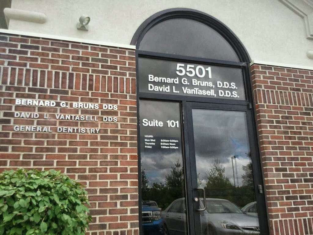 Bernard G Bruns DDS, LLC at Tremont Dental | 5501 NW 62nd Terrace #101, Kansas City, MO 64151 | Phone: (816) 741-6960