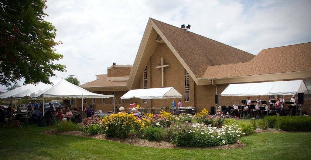 Immanuel Lutheran Church | 855 Lee St, Des Plaines, IL 60016, USA | Phone: (847) 824-3652