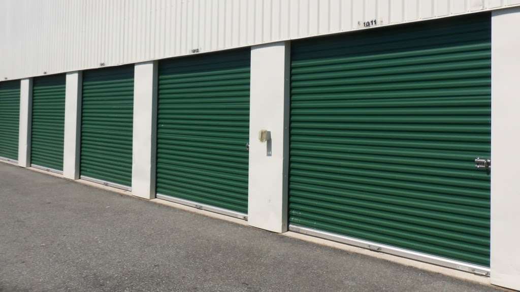 Self Storage Plus | 257 Keyes Ferry Rd, Charles Town, WV 25414, USA | Phone: (304) 885-4105