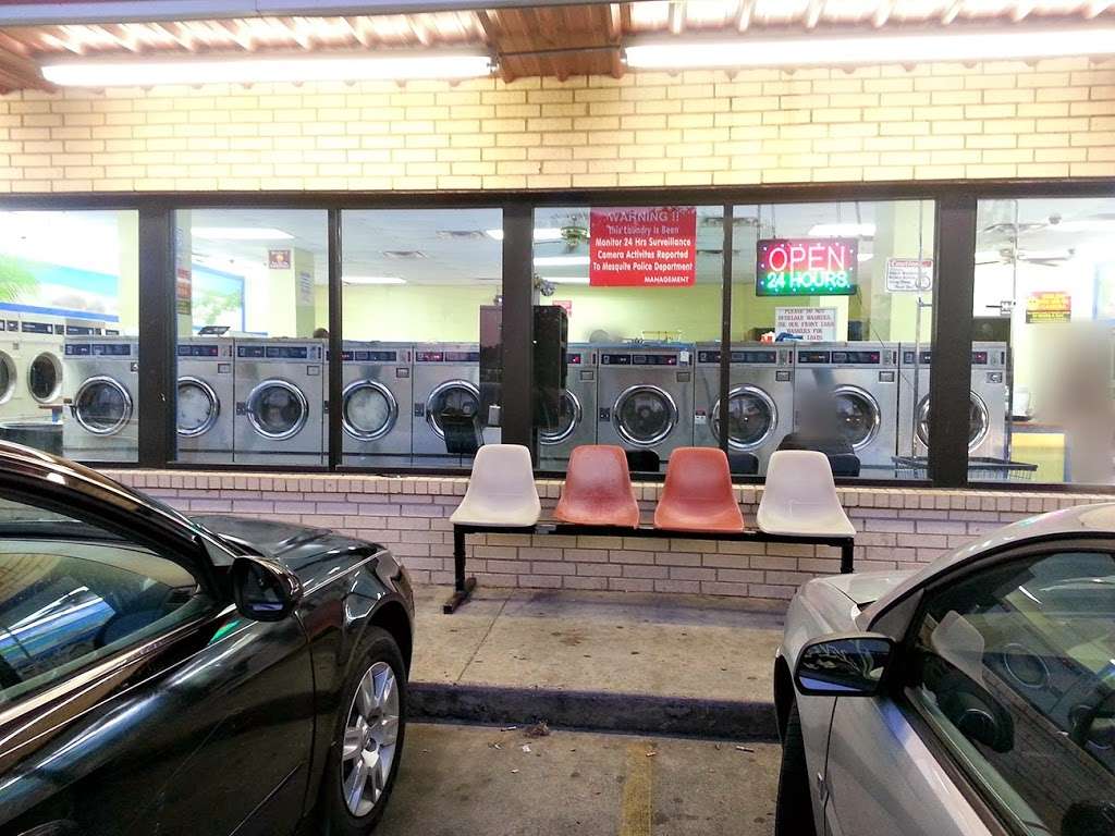 Qwik Wash & Dry | 1820 Hillcrest St, Mesquite, TX 75149, USA | Phone: (214) 815-8652