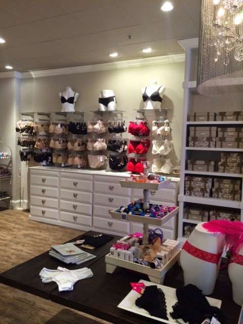 Bloom Lingerie and Swim Boutique | 132 Chief Justice Cushing Hwy, Cohasset, MA 02025, USA | Phone: (781) 923-1454