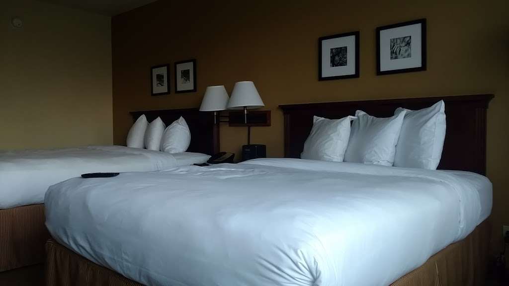 Country Inn & Suites by Radisson, Sunnyvale, CA | 1300 Chesapeake Terrace, Sunnyvale, CA 94089, USA | Phone: (408) 747-0999