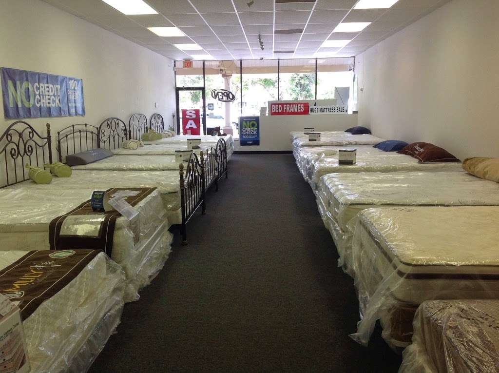 Beds Beds Beds Mattress Outlet | 864 Saxon Blvd Suite 38, Orange City, FL 32763 | Phone: (386) 774-5334